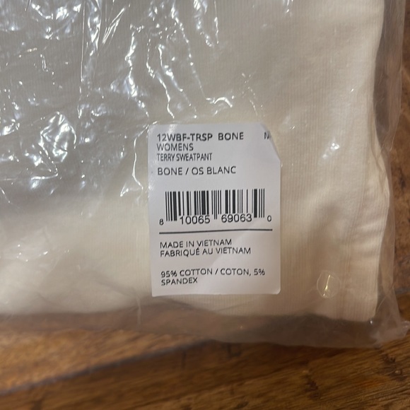 Richer Poorer French Terry Sweatpants - Picture 7 of 7